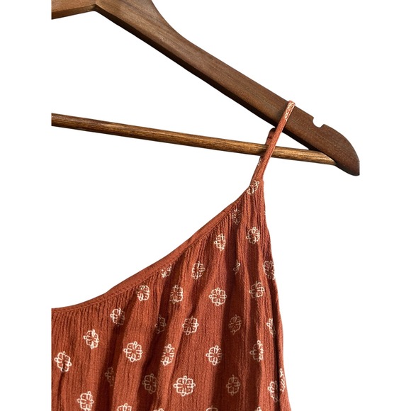 Daytrip Womens Tank Top Rust Floral Print V Neck Sleeveless Casual Blouse - Picture 3 of 5